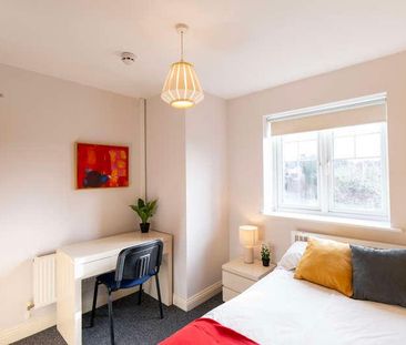 The Drive, Earley, Reading, RG6 - Photo 3