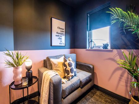 Marshall Terrace (Room 5), Crossgates, Leeds - Photo 2