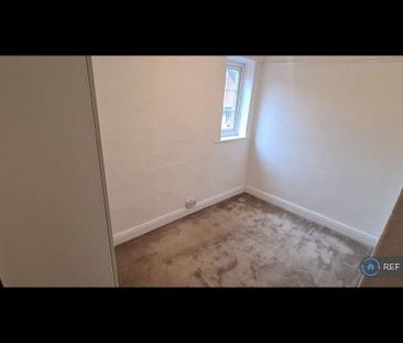 4 bedroom terraced house to rent - Photo 2