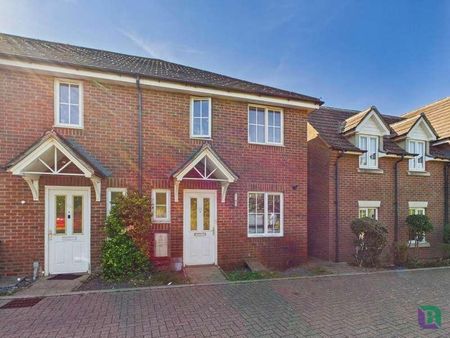 Lydbrook Lane, Woburn Sands, MK17 - Photo 2