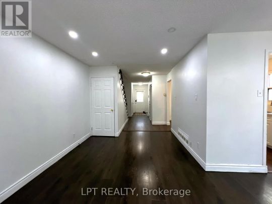 93 MARTINDALE CRESCENT - Photo 1