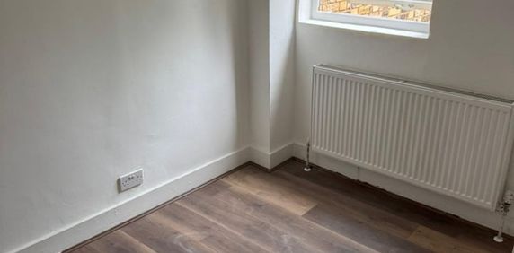 Studio Flat, Batoum Gardens, W6 - Photo 2