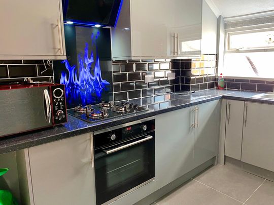 Erleigh Road - Photo 1