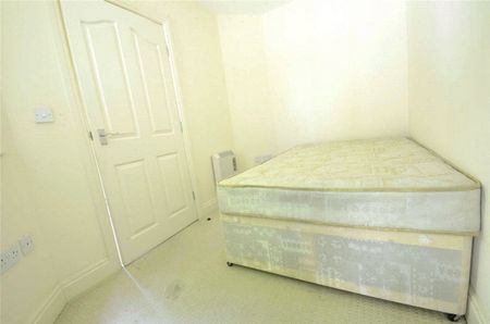 Lingfield Apartments, 70 Whalley Road, Whalley Range, Manchester, M16 8AH - Photo 3