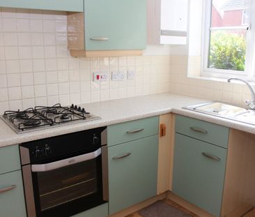 Bristol Close, Newark, Notts, NG24 - Photo 3