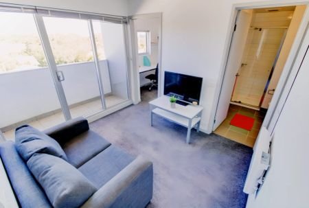 2 Bedroom with balcony style 3 - Photo 2