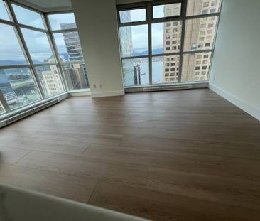 Downtown Ocean View New Renovated 1 BR + Solarium - Photo 3