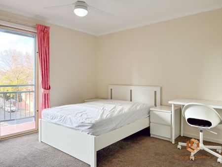 Adelaide CBD - Photo 2