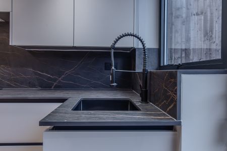 Stunning Recently Converted Ground Floor Maisonette with Smart Home Technology N20 0HD - Photo 4