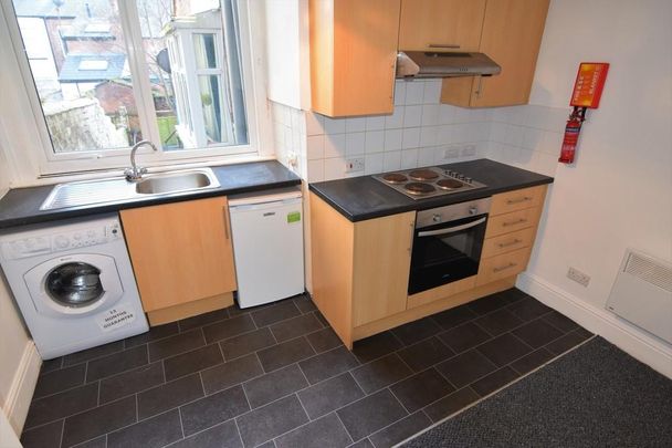 1 bedroom ground floor flat to rent - Photo 1