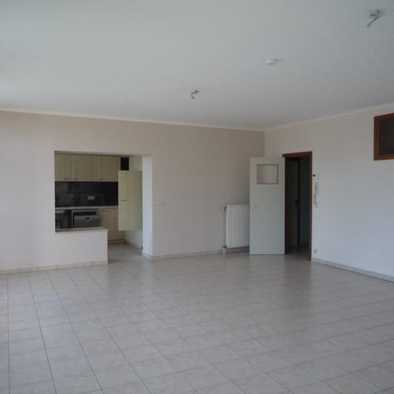 Appartement te huur - Photo 1