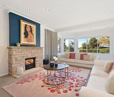 Family Entertainer on 854sqm with Harbour and Ocean Views - Photo 3