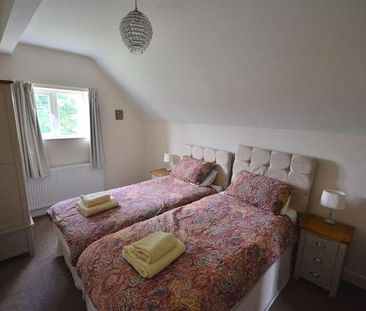 Hoargate Lane, Longford, Ashbourne, DE6 - Photo 2