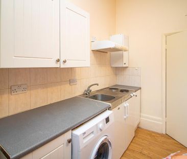 Studio to rent - Photo 6