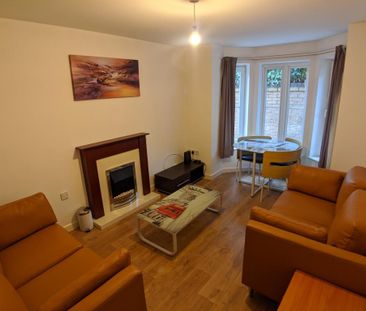 3 bedroom flat to rent - Photo 5