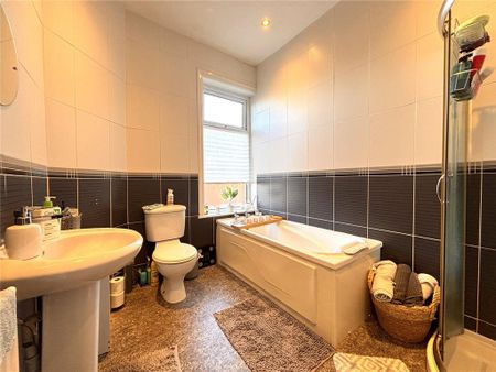 2 bedroom terraced house to rent - Photo 2