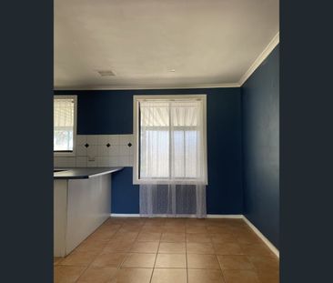 32 Janine Drive, Burton, SA 5110 - Photo 1