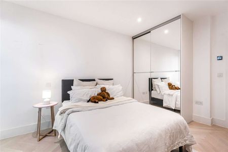 Large two bedroom apartment in a fantastic new development in the heart of Islington - Photo 5