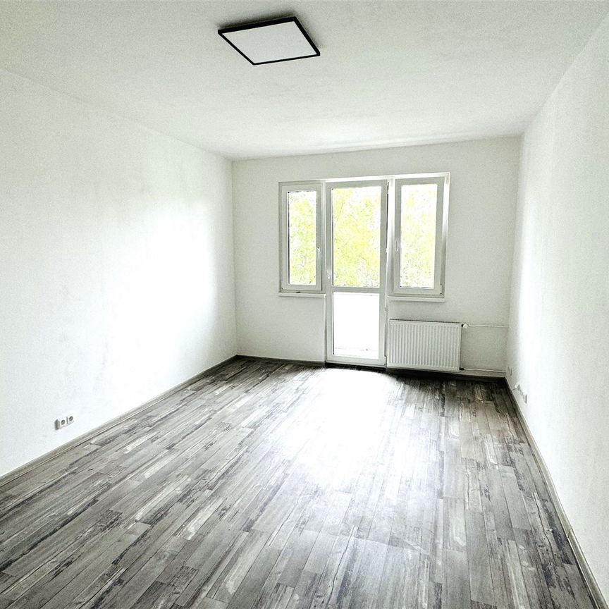 Pronájem bytu 2+1 56 m², Kosmonautů 1170, Cheb - Photo 1