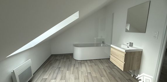 Location Appartement 3 pièces 48m² AVESNES SUR HELPE 59440 - Photo 2