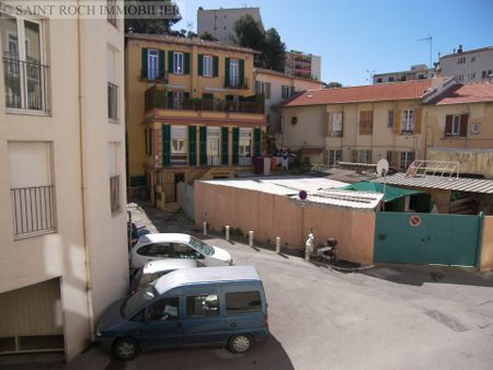 Location Appartement 1 pièce 17m² NICE 06300 - Photo 5