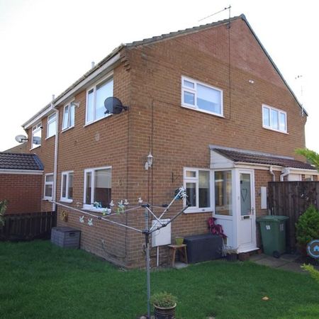 1 bedroom semi-detached house to rent - Photo 4