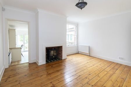 4 bedroom terraced house to rent - Photo 2