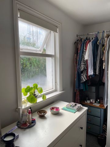 2 Bed Terraced House, Hanover Terrace, BN2 - Photo 3