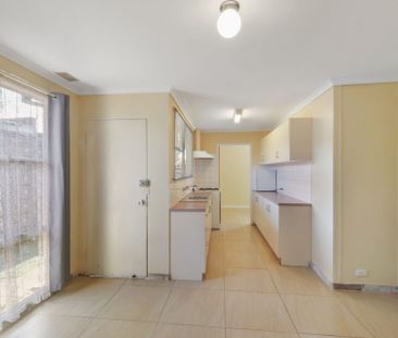 17 Taylor Crescent Traralgon VIC - Photo 5