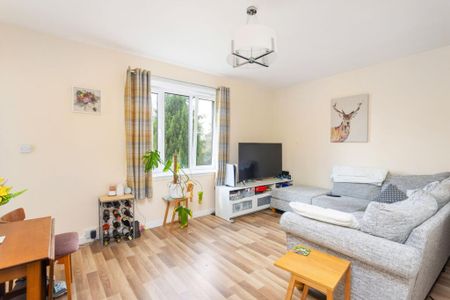Broomfield Crescent, Corstorphine, Edinburgh, EH12 - Photo 4