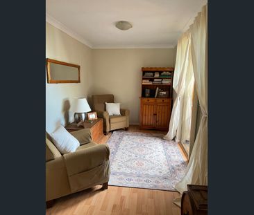 Spacious Family Home in Prime Rossmoyne Location - Photo 2