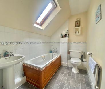 3 bedroom semi-detached house to rent - Photo 2