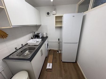 1 bedroom flat to rent - Photo 5