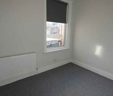 4 bedroom property to rent - Photo 3