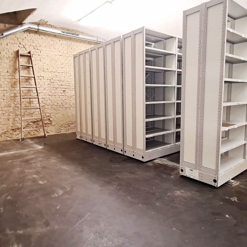 ESSLINGGASSE, BÖRSE-NÄHE, 85 m2 Lagerraum, Stromanschluss, Belüftung, Kellergeschoß ohne Aufzug - Photo 1