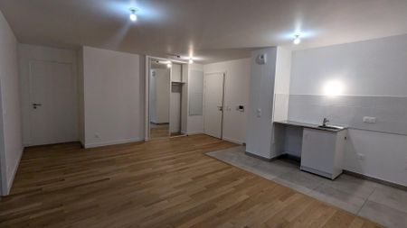 location Appartement T2 DE 50.04m² À COURBEVOIE - Photo 4