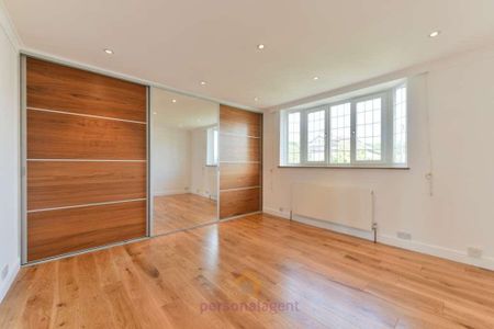 4 bedroom detached house to rent - Photo 3