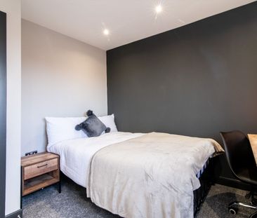 1 Bedroom - Photo 6