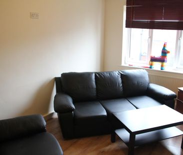 3 bedroom apartment to rent - Photo 1