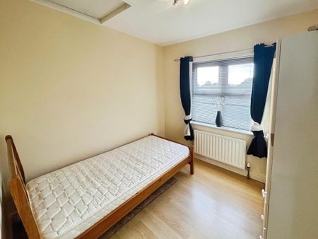 8 Keightley Court, Hillsborough Road, Lisburn, BT28 1BA - Photo 4