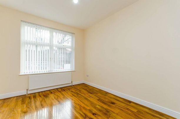 5 bedroom terraced house to rent - Photo 1