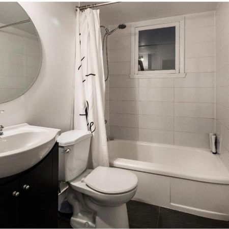 Appartement 4 1/2 - 2 chambres à coucher – 75 m² (817 p2) - Photo 3