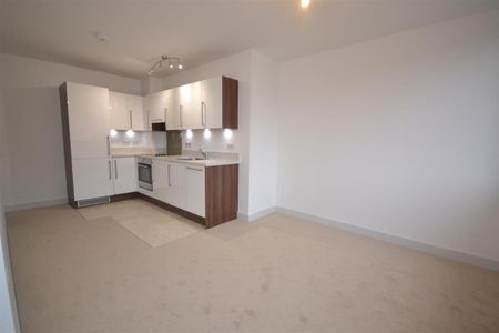 Flat 12, 310 Kings Road, Reading, Berkshire - Photo 3