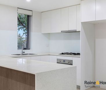 Contemporary, Convenient & Generous Apartment in the Heart of Turra... - Photo 4