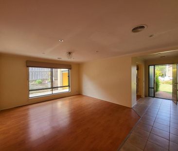 Bright 4 bedroom family home - Photo 3