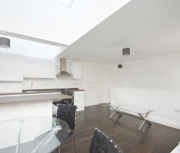 Woodside Mews, Hermitage Lane, London, SE25 - Photo 6