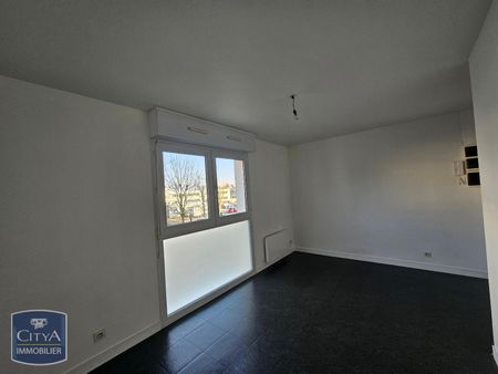 Location Appartement 1 pièce 17m² POITIERS 86000 - Photo 2