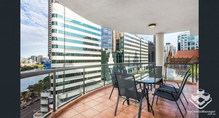 Brisbane City, Furnished 3B + 2B, Available 17 Nov - Photo 2