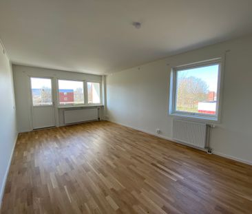 Hjelmarsrörsgatan 34 - Photo 1