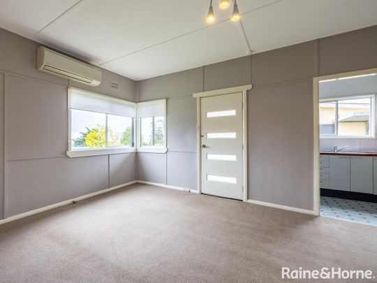 Two bedroom home in West Bathurst - Available 19/12/25 !!! - Photo 1